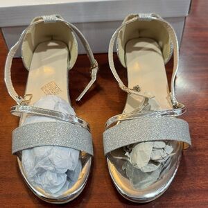 Dream Pairs Silver Glitter Heels
